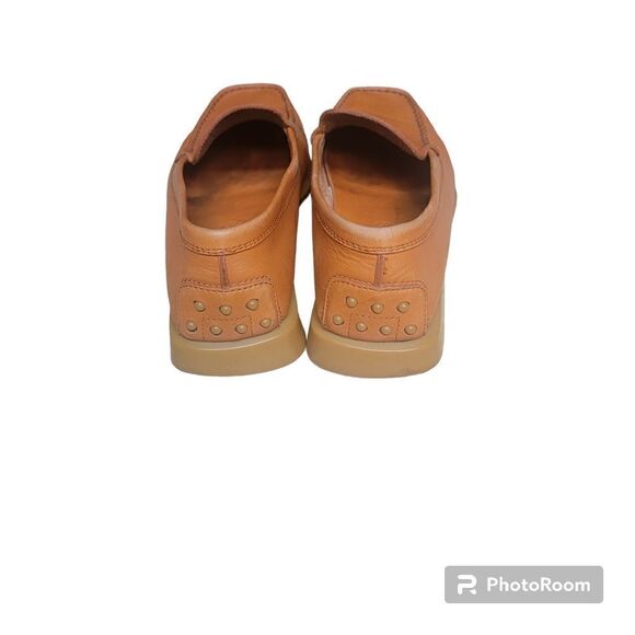 Tod's Vintage Leather Driving Loafers. Size 7.5. - Picture 2 of 14